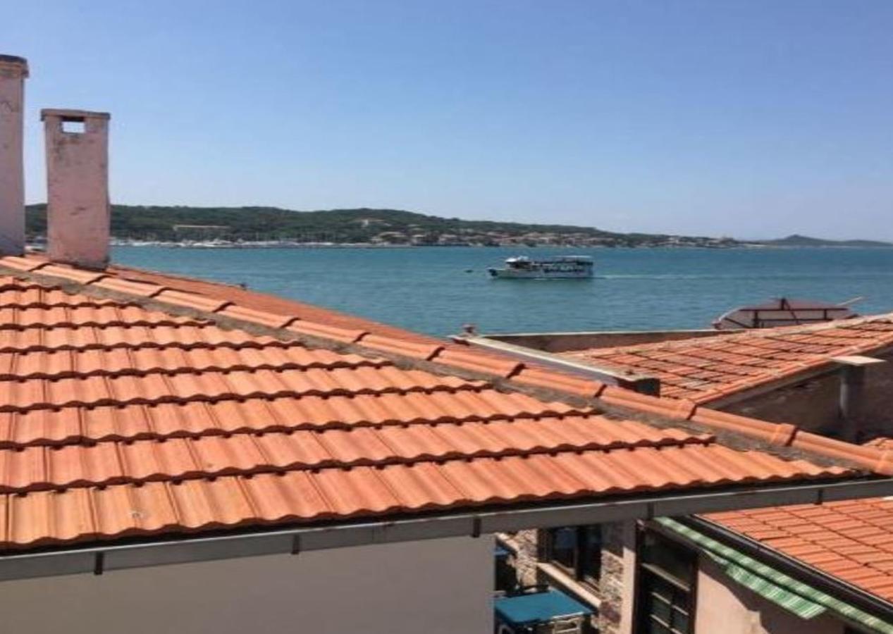 Aziz Arslan Hotel Ayvalik Exterior photo